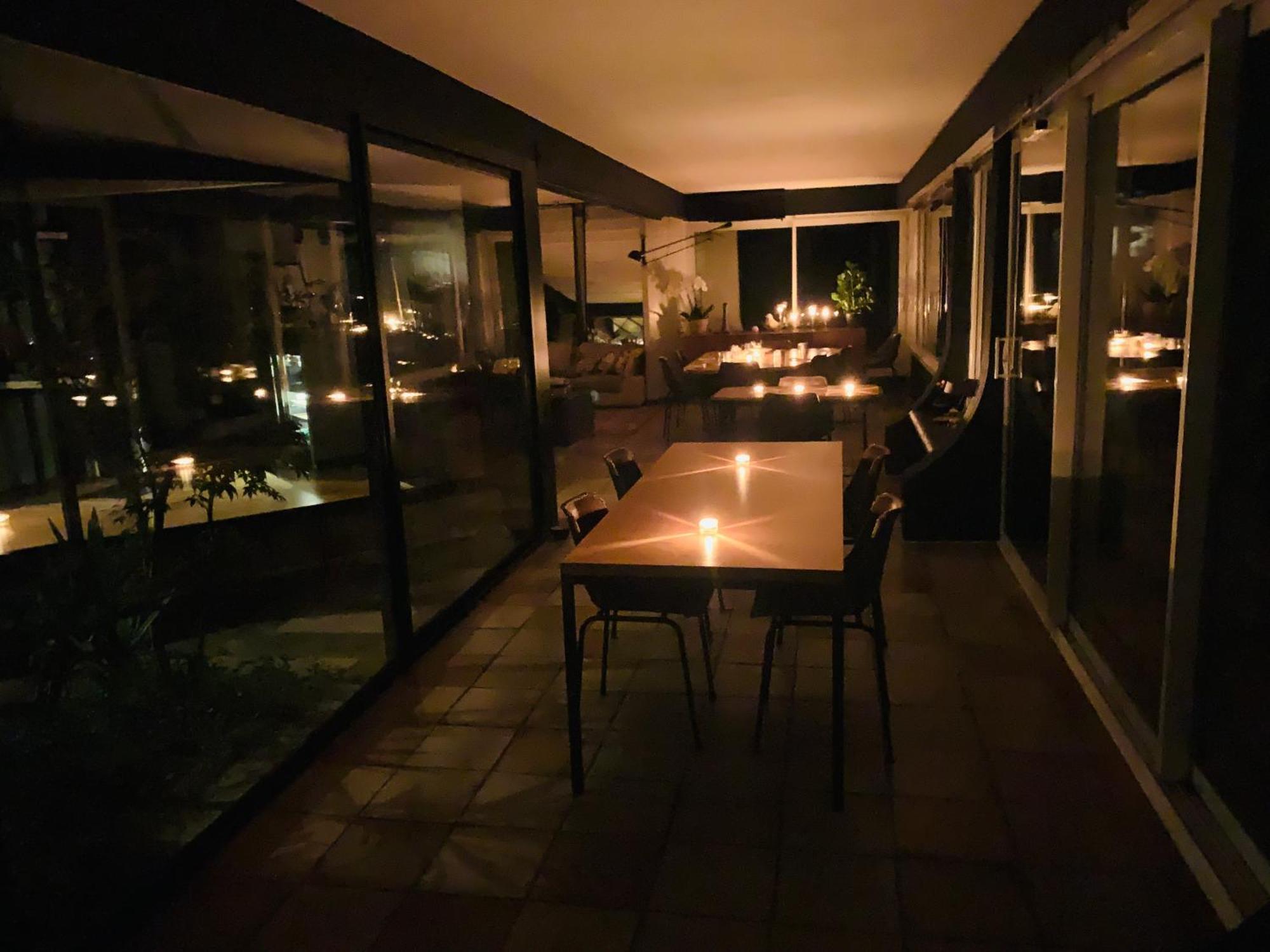 玛塔之家套房酒店-露台和全景 罗纳河畔的图尔农 外观 照片